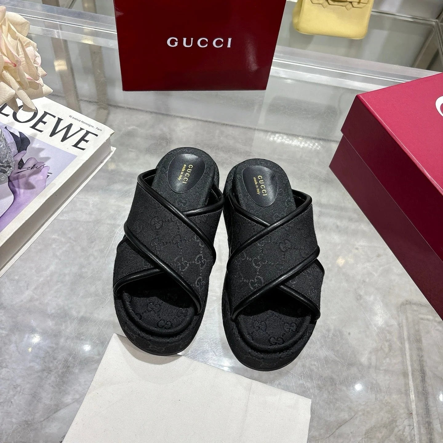 GG cross-upper thick-soled flip-flops 0725052901