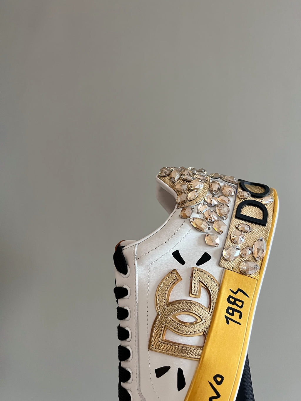 DG hand-sewn diamond buckle casual sneakers 0724090308