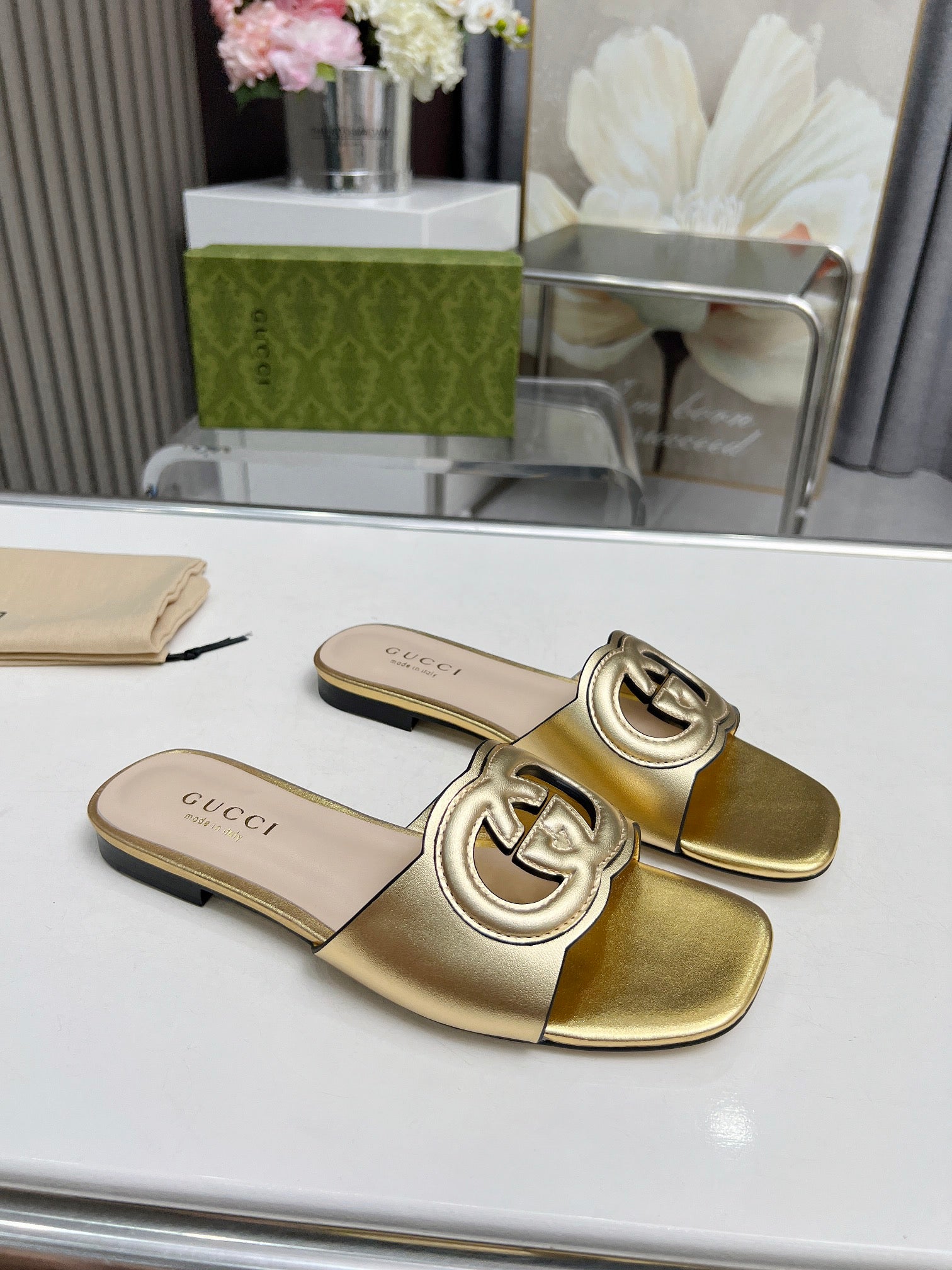 25 Ladies New Fashion Slippers PD0425031409