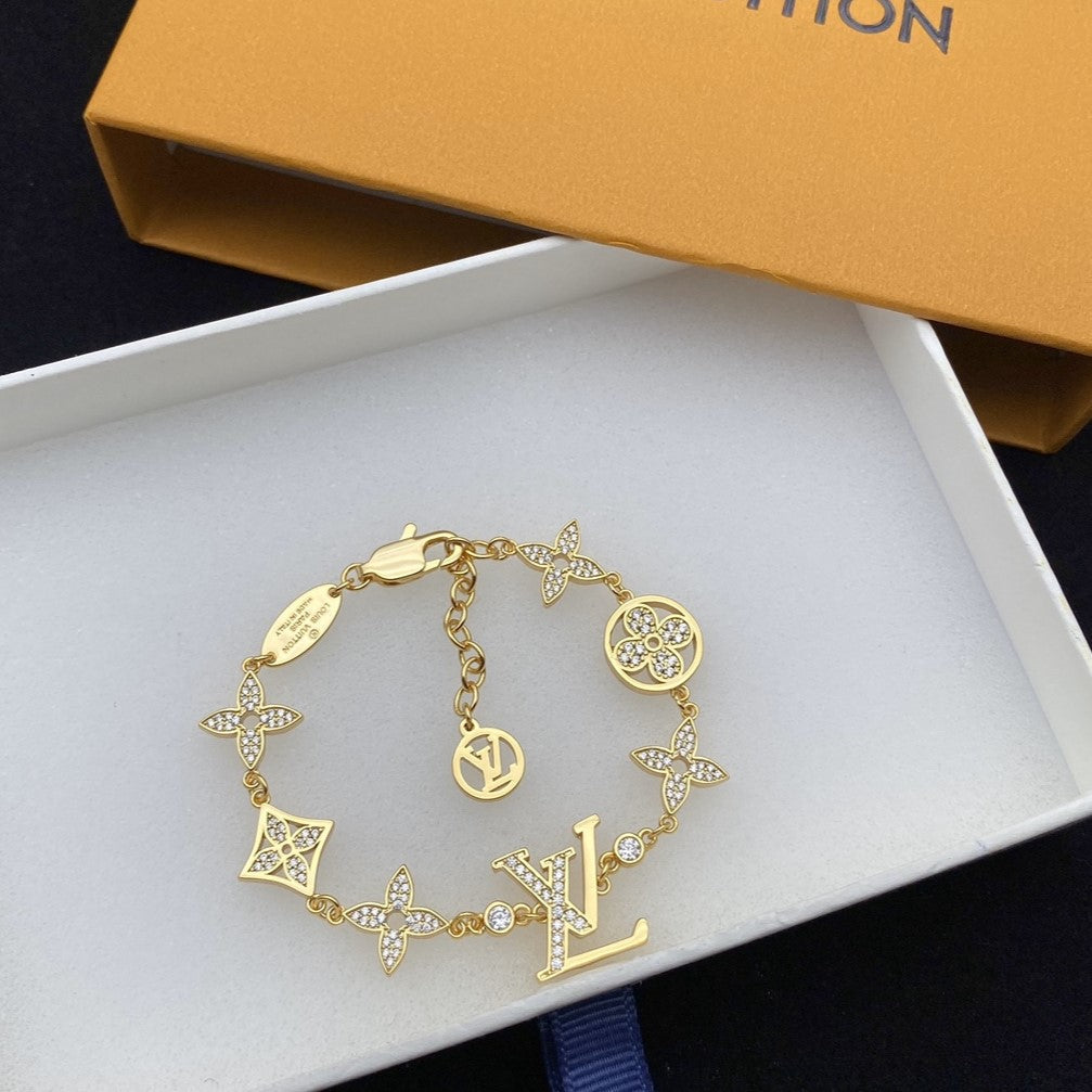 Floral bracelet