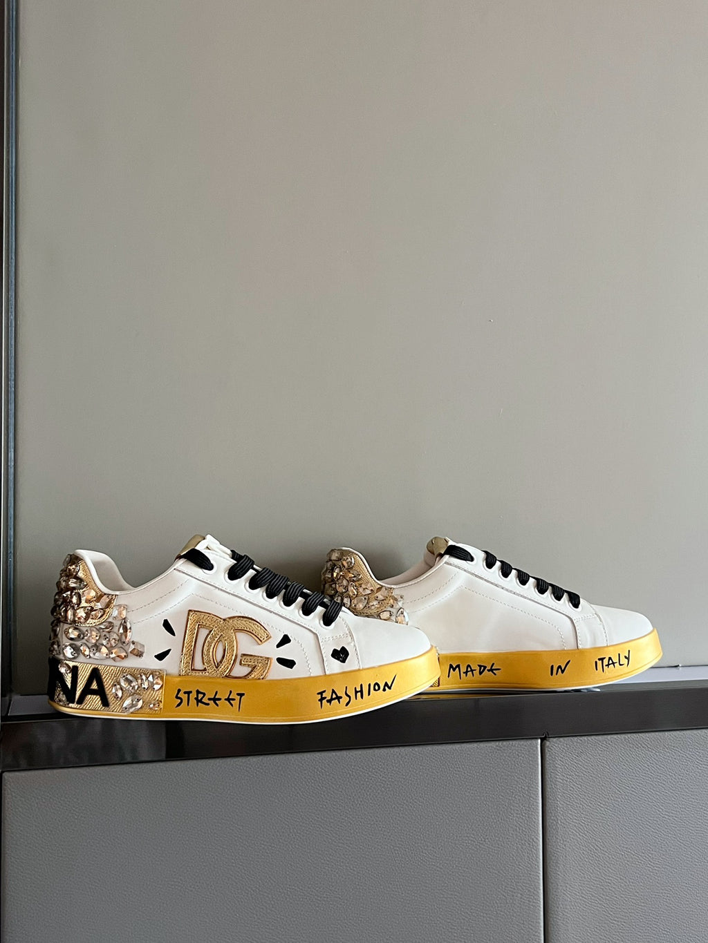 DG hand-sewn diamond buckle casual sneakers 0724090308