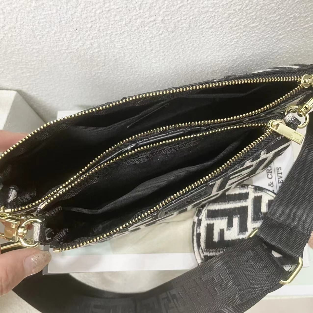 Fashion Versatile Messenger Bag PD1023072813