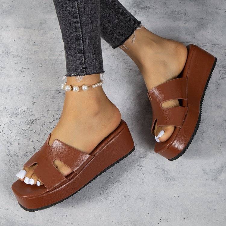 New Elevated Slio Thick Bottom Fashionable All-match Sandals 1024040309