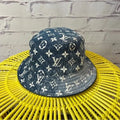 25 New Fashion Denim V Logo Bucket Hat 0425041803