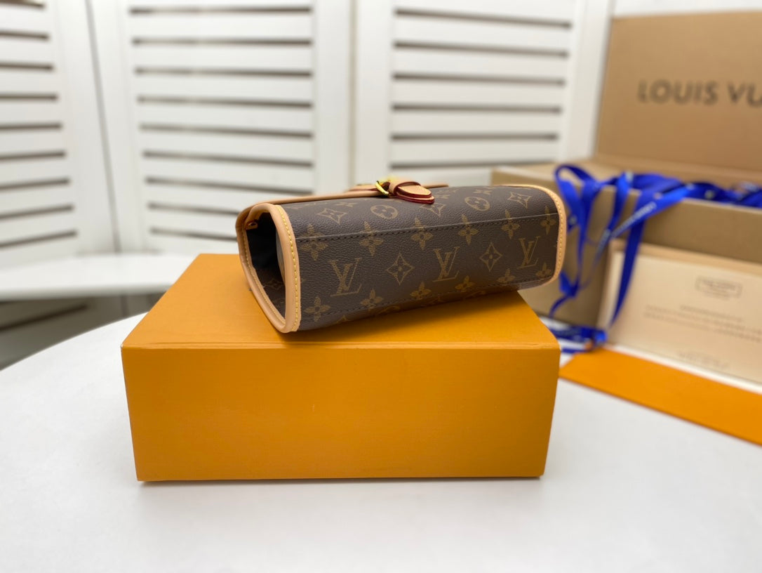 Retro Trend Bel  Bag