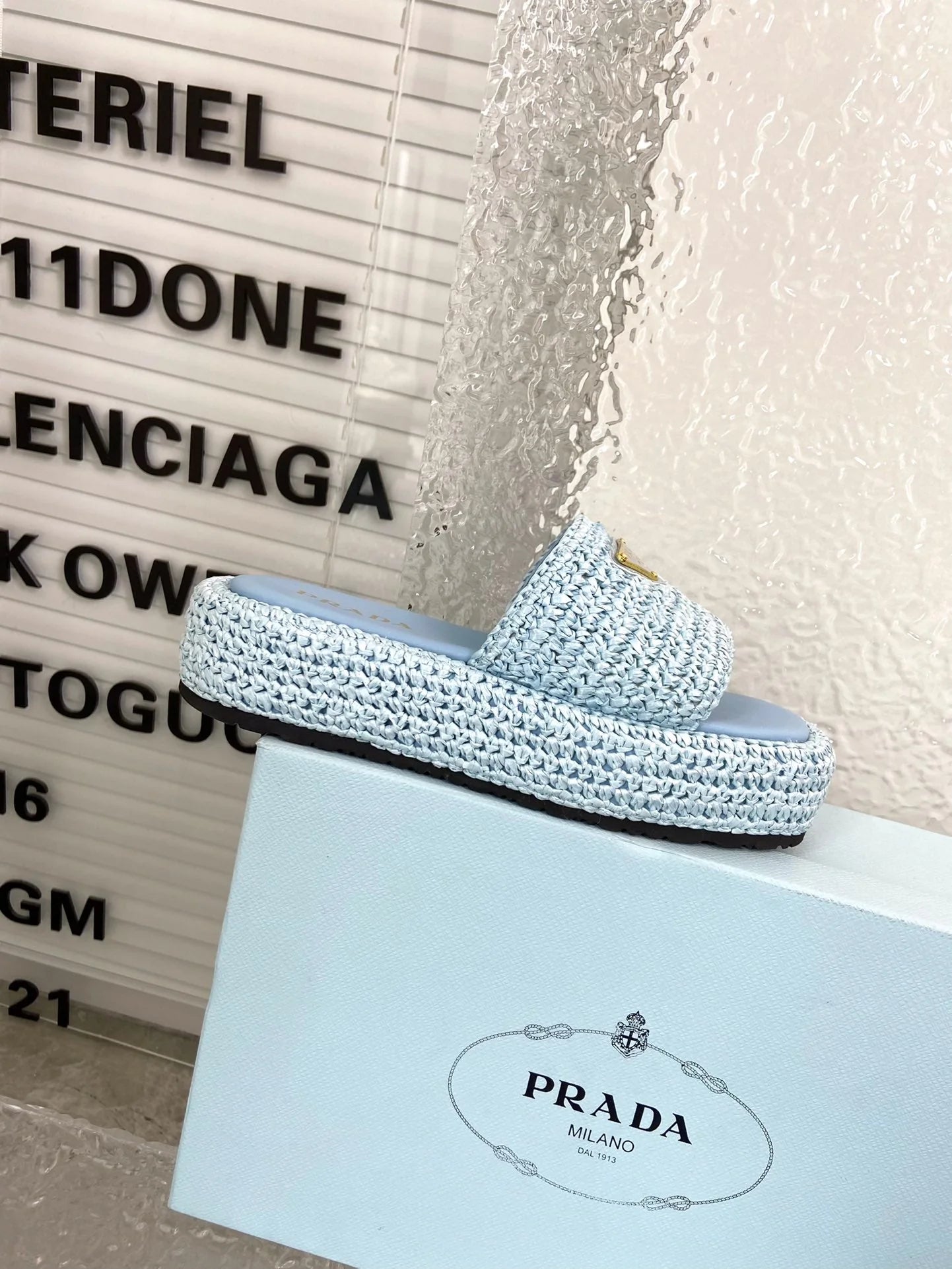 Spring and summer new style woven thick-soled triangle buckle strap slippers 0724032001