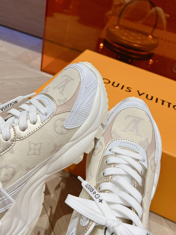 LUV The Latest Fashion Color Matching Women's All-match Casual Sneakers 0424082813