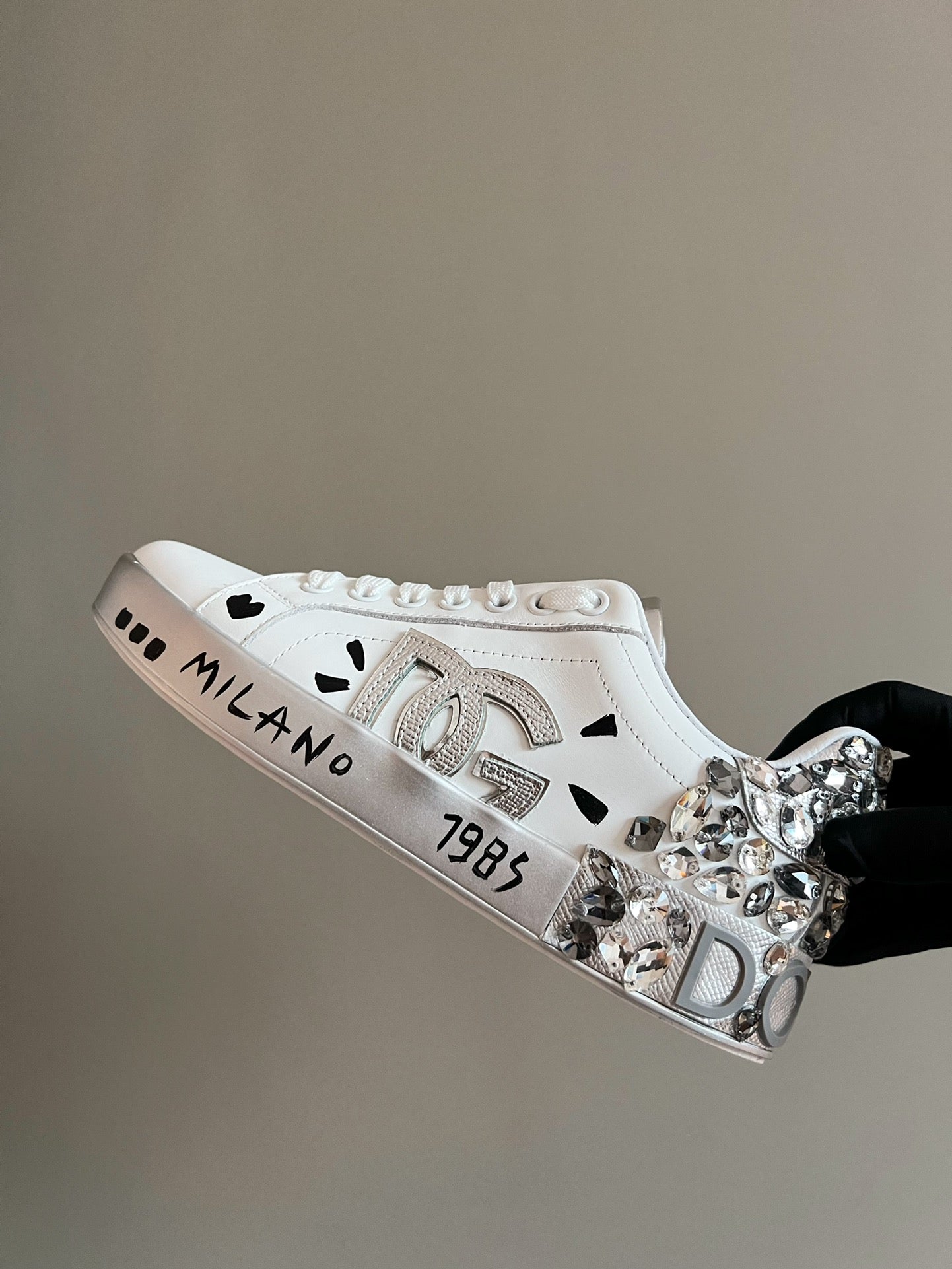 DG hand-sewn diamond buckle casual sneakers 0724090308