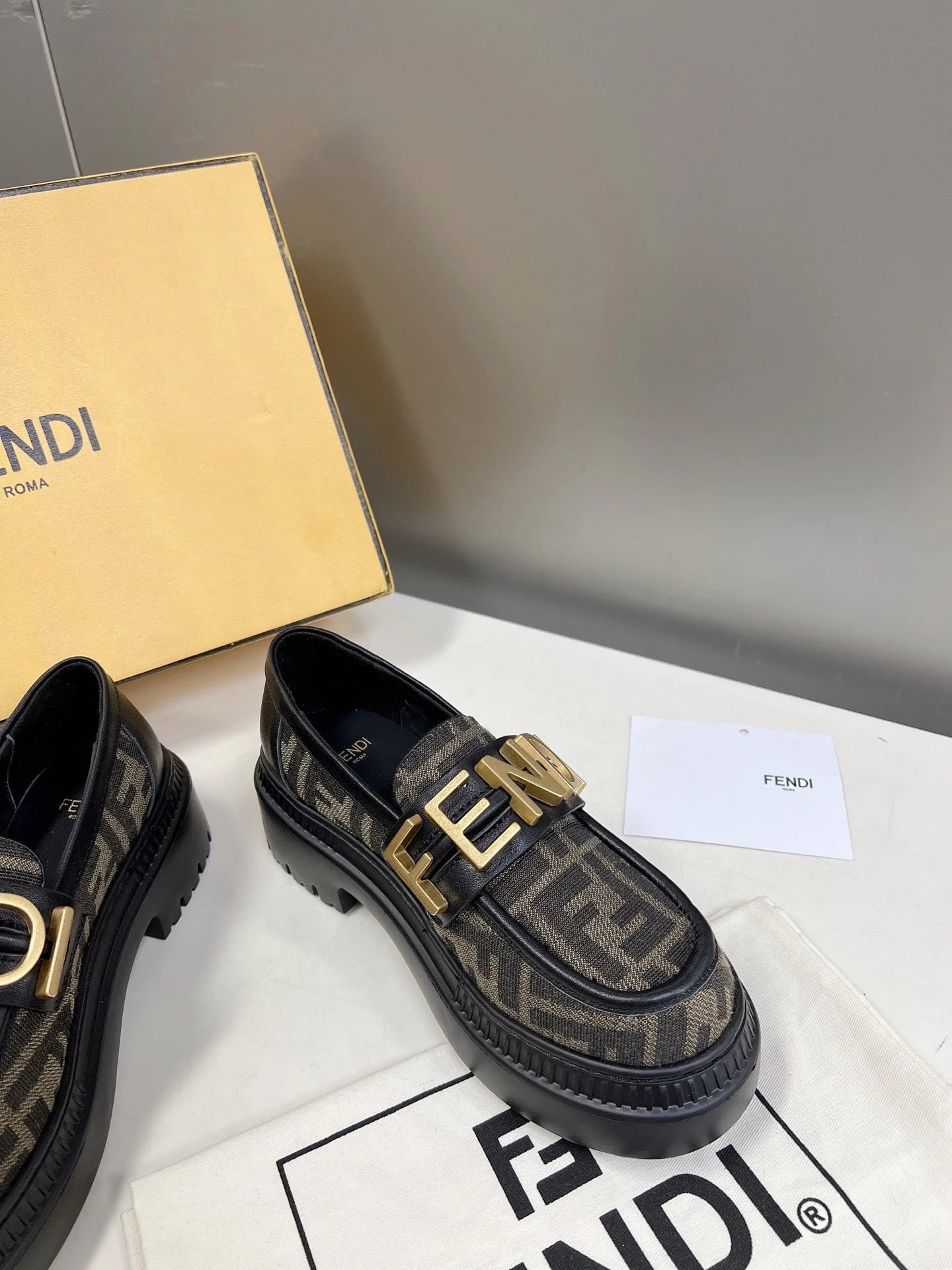 Letter buckle loafers XC0123072818