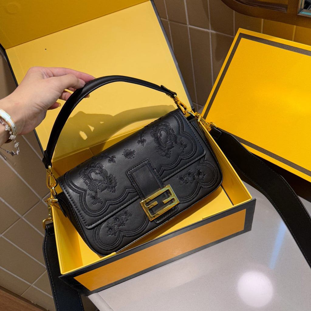 New trendy and fashion bags  CWT1023091321