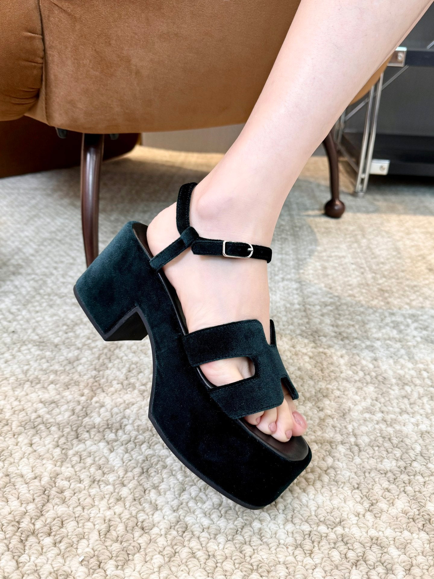 HMS classic chunky heel suede platform sandals 0724112702