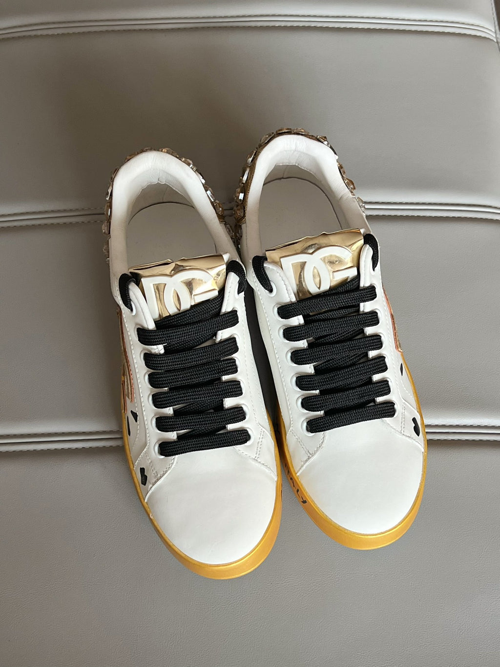 DG hand-sewn diamond buckle casual sneakers 0724090308