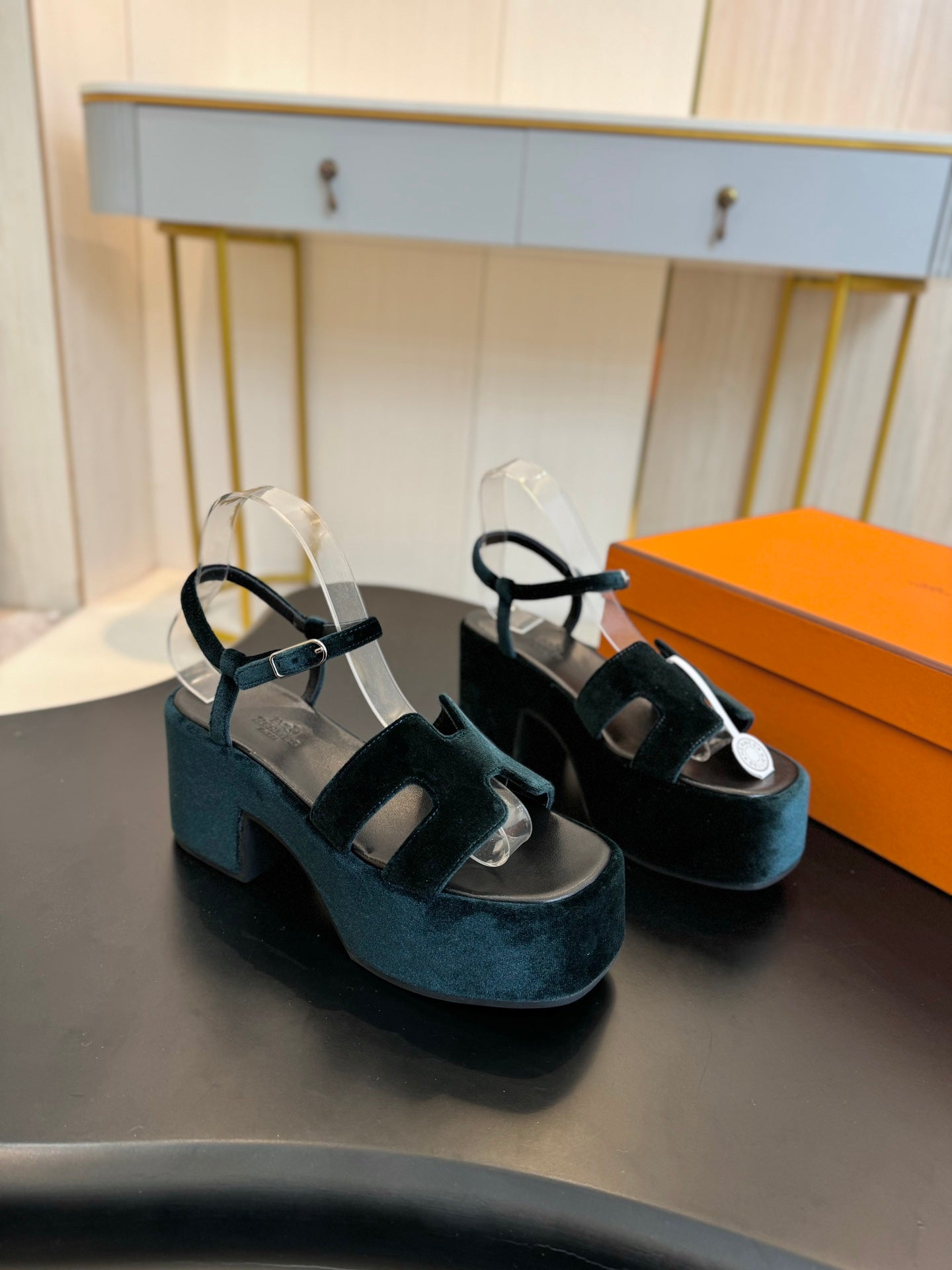 HMS classic chunky heel suede platform sandals 0724112702