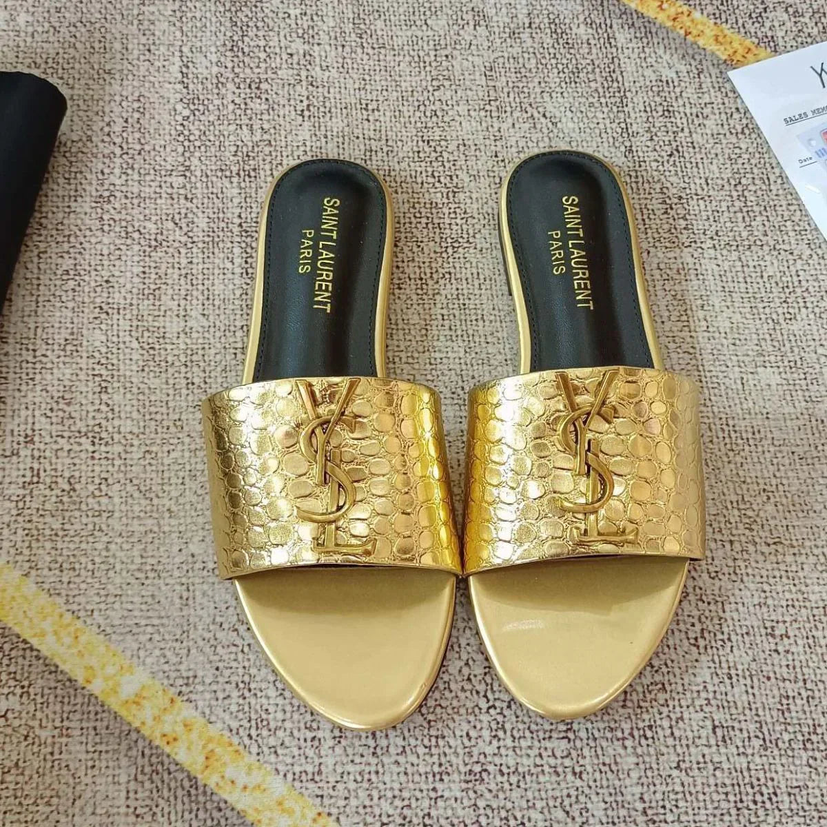 New Slippers Fashion Sandals 1024031124