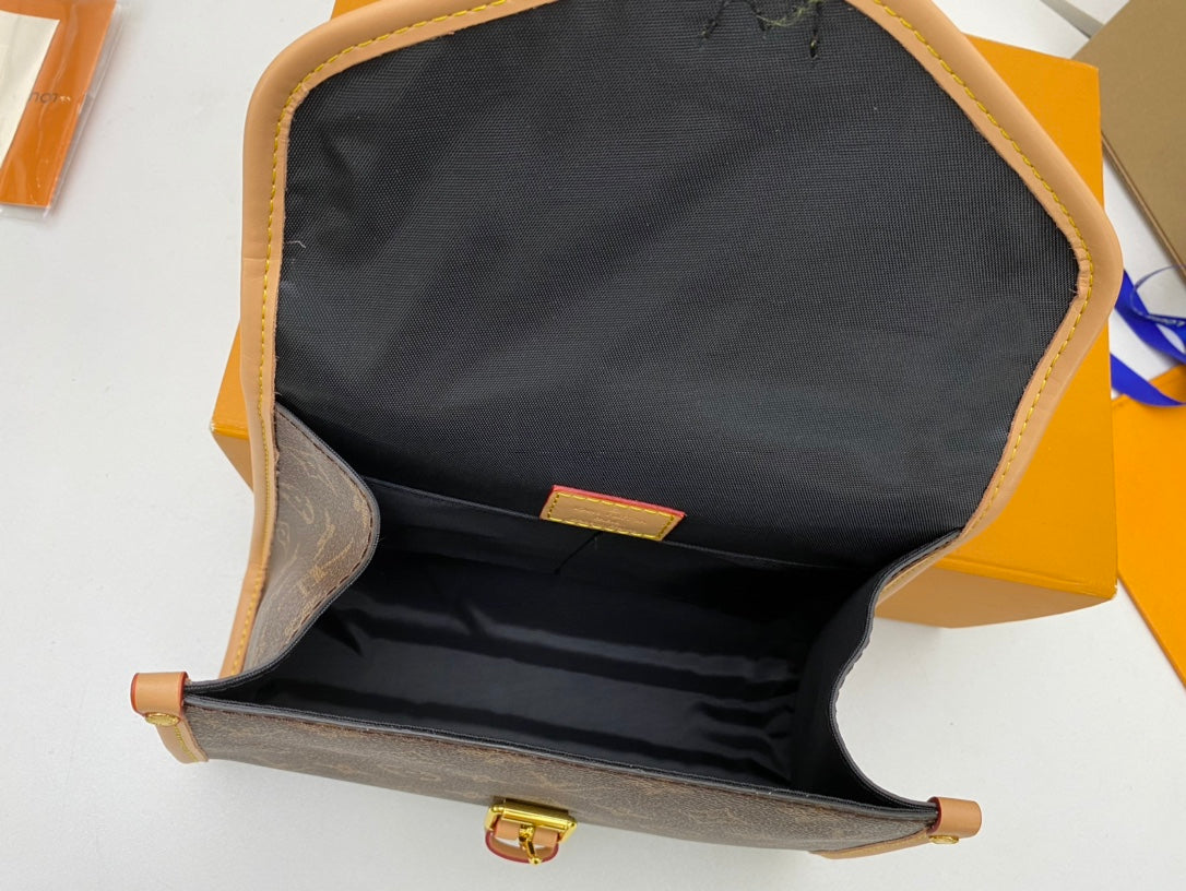 Retro Trend Bel  Bag