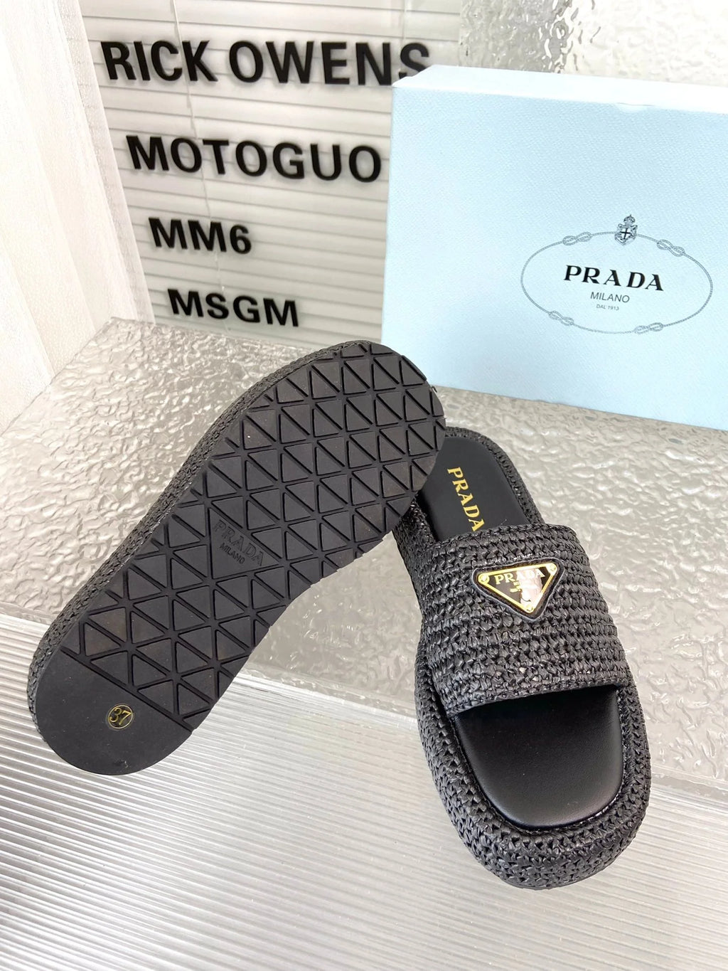 Spring and summer new style woven thick-soled triangle buckle strap slippers 0724032001