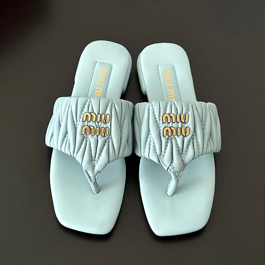 New fashion and versatile pleated sandals 1024062609