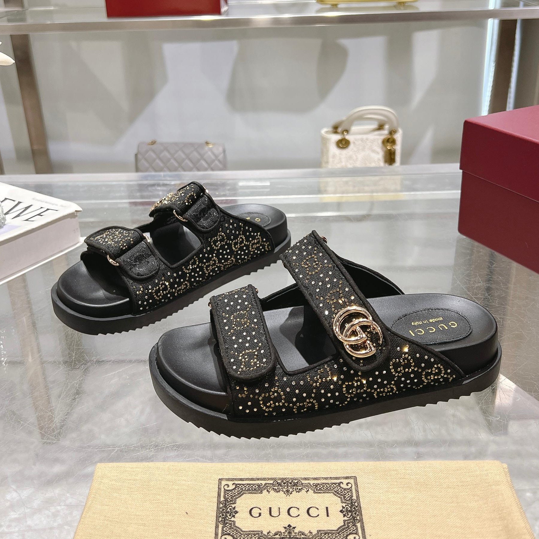 25 Ladies New Star Diamond Fashion Sandals PD0425031411