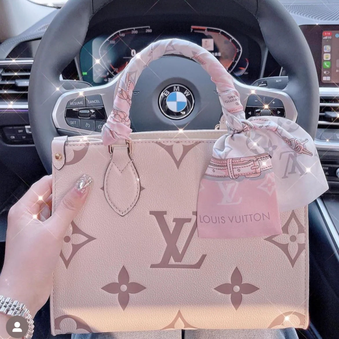 ONTHEGO MONOGRAM 067